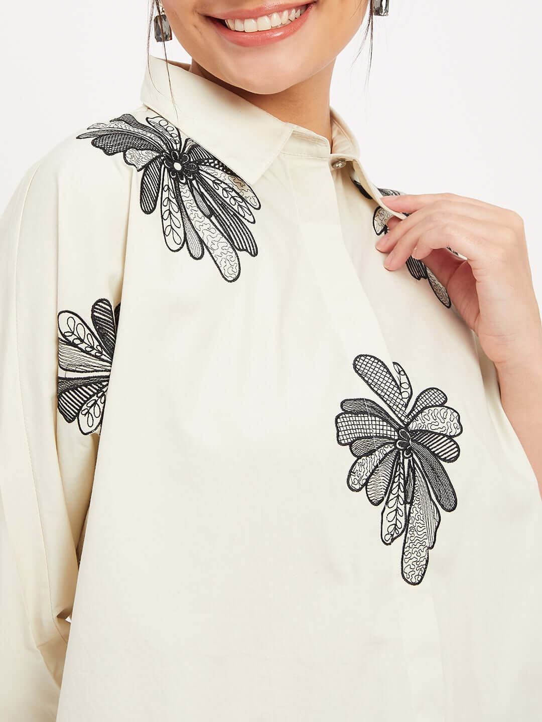 SOLID CREAM SHIRT WITH EMBROIDERY