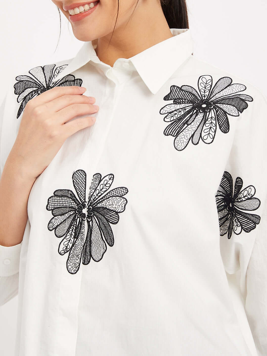 SOLID WHITE SHIRT WITH EMBROIDERY