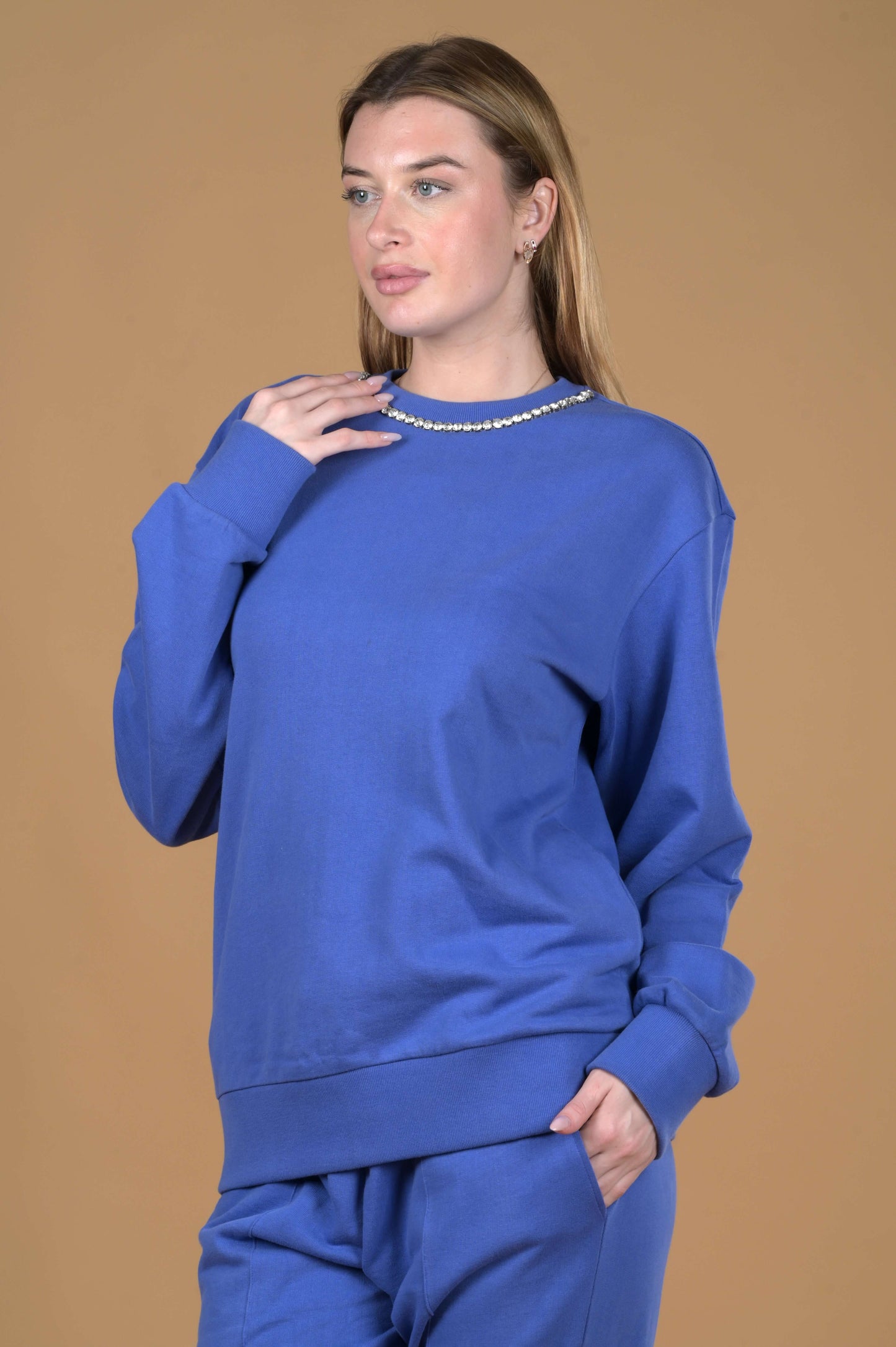 Round Neck Embellished Sweatshirt with pant( Blue)