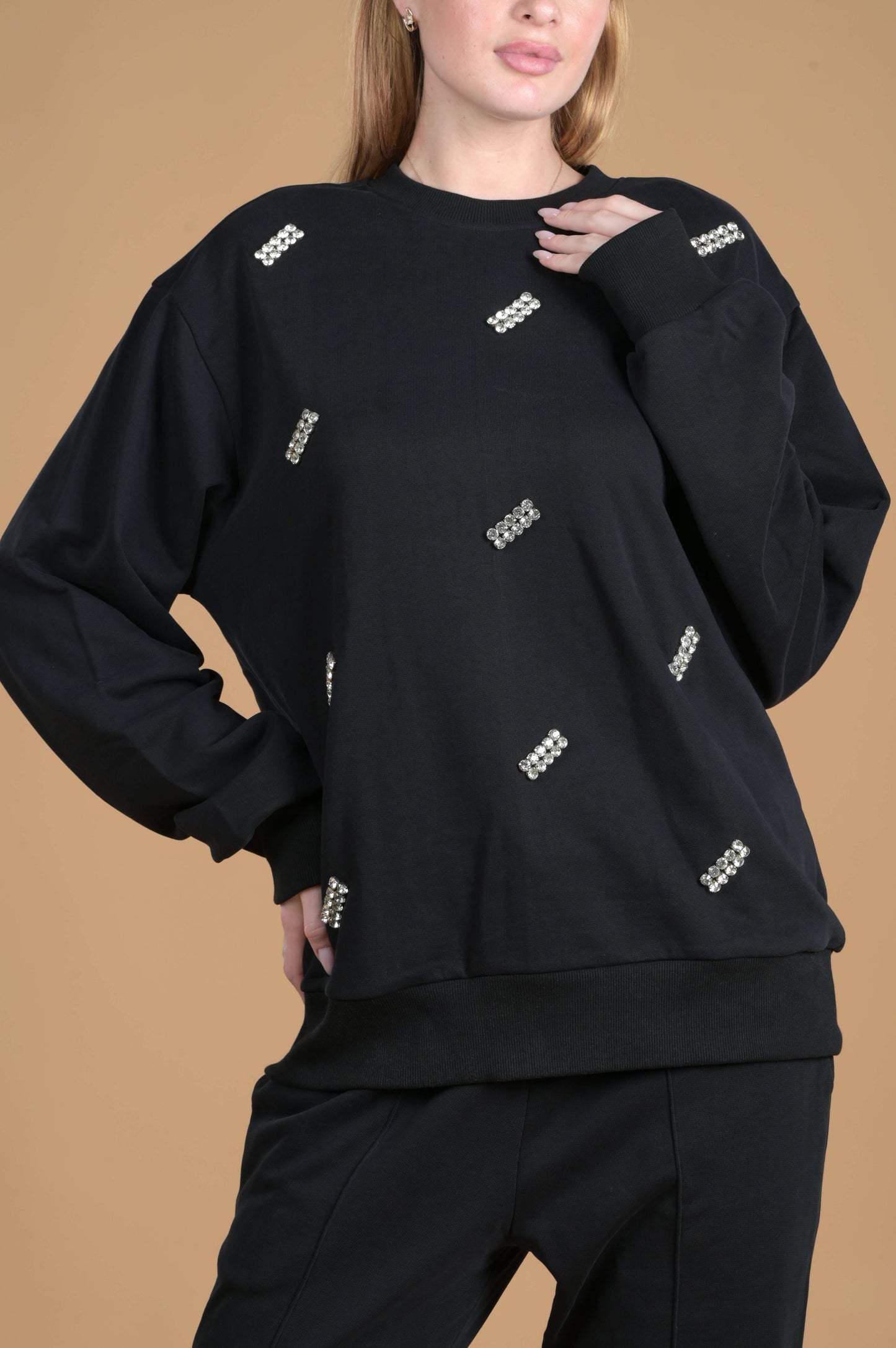 Women's Round Neck Embellished Sweatshirt