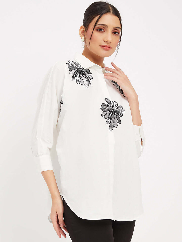 SOLID WHITE SHIRT WITH EMBROIDERY